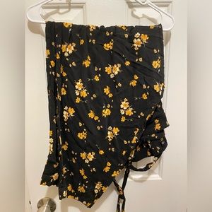 Torrid dress pants size 6 in torrid sizing